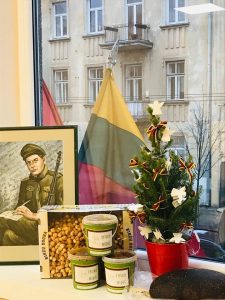 Kalėdinės lauktuvės Malyje tarnaujantiems kariams