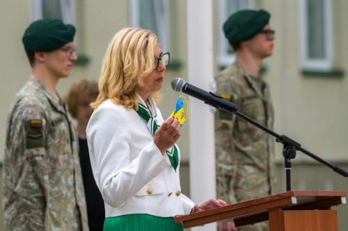A.Vaikšnorienė stovykloje Ukrainos gynėjų vaikams